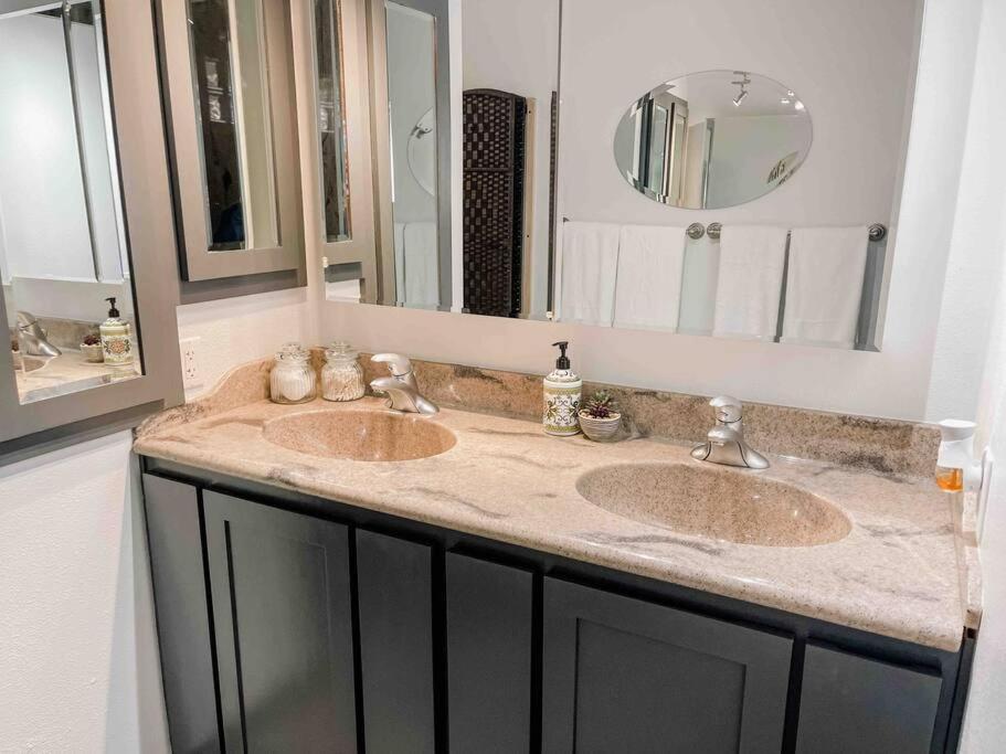 *Entertainment Villa* 5Min To Strip Optional Heated Pool Jacuzzi! Las Vegas Eksteriør billede