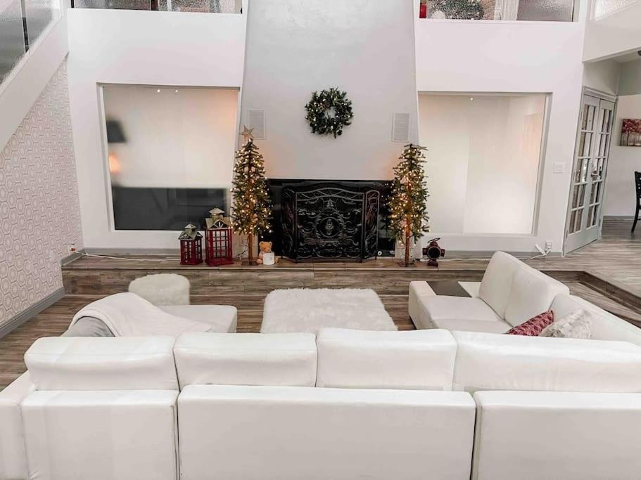 *Entertainment Villa* 5Min To Strip Optional Heated Pool Jacuzzi! Las Vegas Eksteriør billede